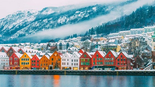 Norveç'in Tarihi, Ekonomisi, Eğitim Sistemi, Yönetim Biçimi ve Dili 4 norveç evleri