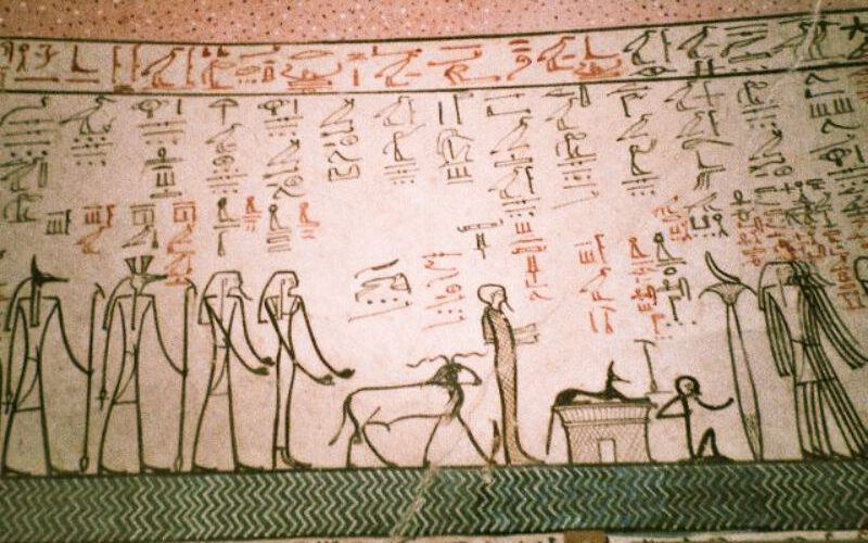 Antik Mısır: Tarihi, Firavunları, Dini ve Yazısı 2 Krallar Vadisi'ndeki III. Thutmose KV34 mezarının duvarındaki Amduat'tan bir manzara.