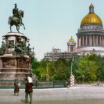 The_monument_to_Nicholas_I_on_St_Isaacs_Square_1890-1900-min.jpg