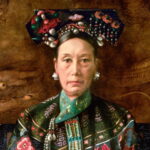 Sanatçı Hubert Vo'nun 1905 tarihli bir portresinde 70 yaşlarında İmparatoriçe Cixi