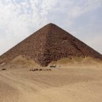 1438px Rote Pyramide Dahschur 04 transformed