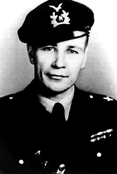 II. Dünya Savaşı'nın En İyi Avcı Pilotları 7 Finlandiya Hava Kuvvetleri'nin en skorer pilotu Eino Ilmari Juutilainen.