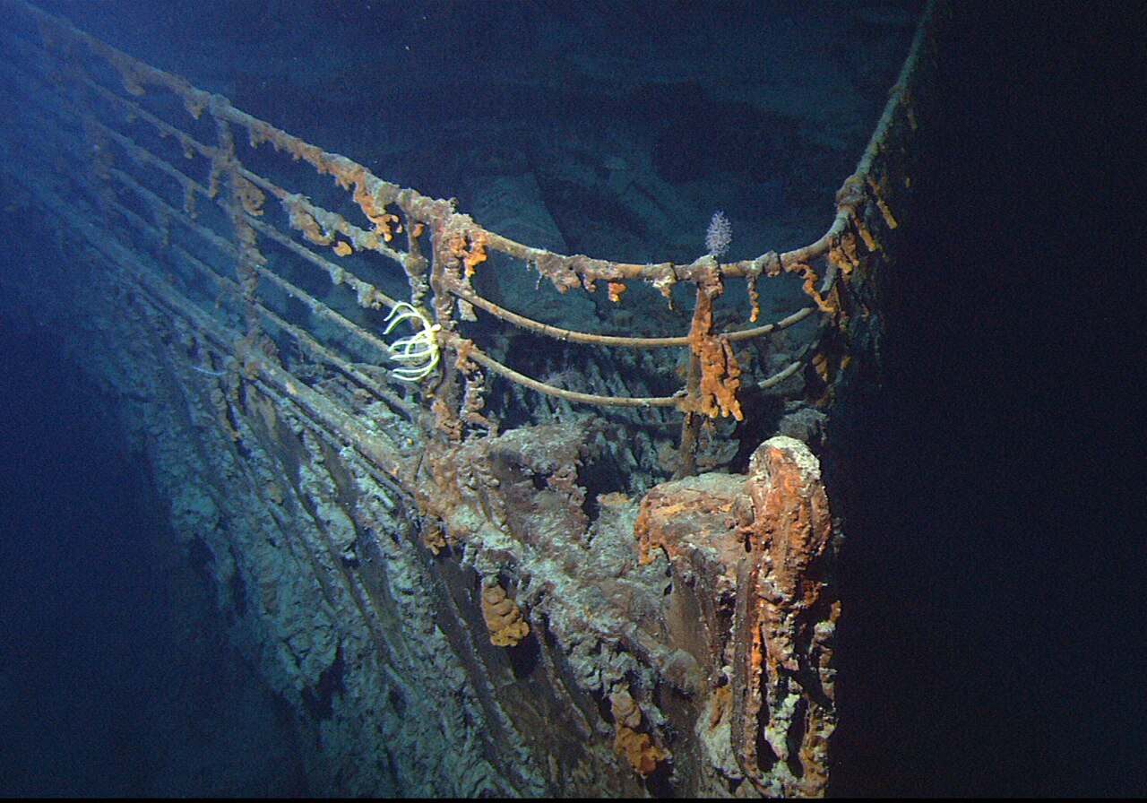 Titanik Neden Parçalanmadı? 2 Haziran 2004'te ROV Hercules'ten görülen Titanik'in pruvası