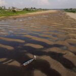Amazon yağmur ormanlarını boydan boya kesen nehirler kayıtlardaki en düşük seviyelerine geriliyor.