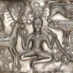 Gundestrup kazanında Kelt tanrısı Cernunnos.