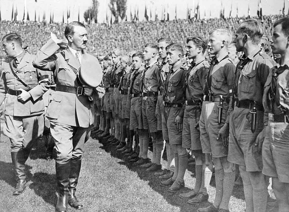 Naziler Alman Gençlerinin Zihinlerini Nasıl Ele Geçirdi? 2 Adolf Hitler, Hitler Gençliği