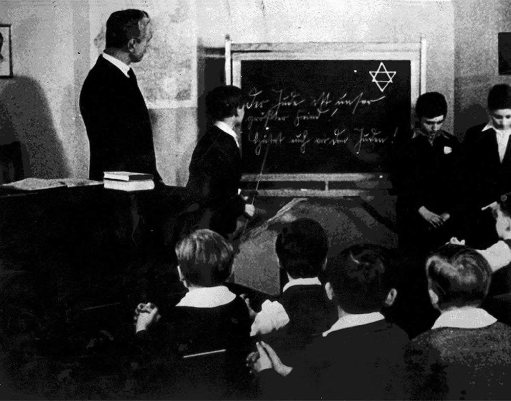 Naziler Alman Gençlerinin Zihinlerini Nasıl Ele Geçirdi? 3 naziler yahudi nazi gençliği