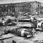 Enkaz halindeki İtalyan uçağı 1943