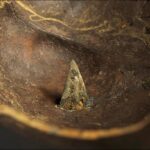 Weltzin 20'de (Kuzey) bulunan delikli bronz ok uçlu