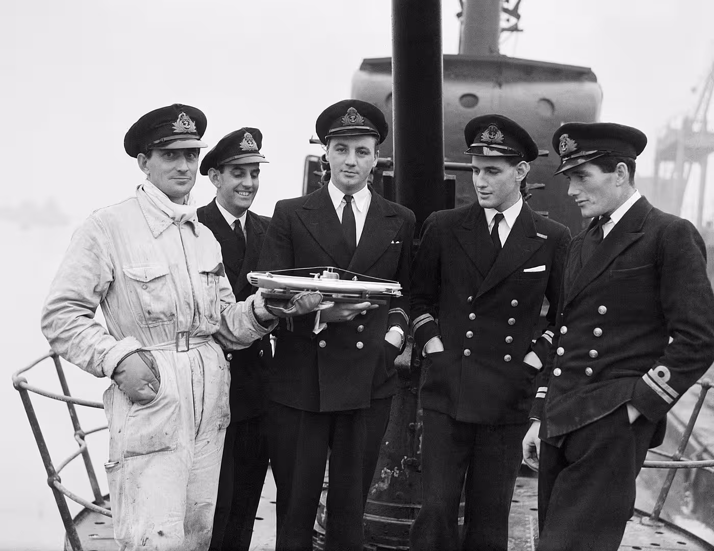 1400px The officers of HM Submarine SERAPH on her return to Portsmouth after operations in the Mediterranean 24 December 1943. A21112