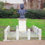 Bernardo O' Higgins'in büstü