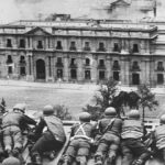 Şili'de La Moneda Sarayı'na düzenlenen saldırının fotoğrafı